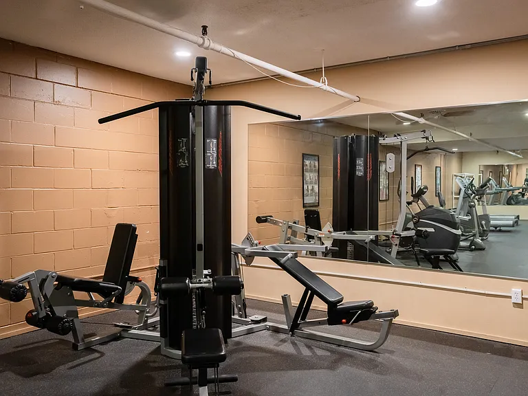 Roseville, MN Rosedale Estates Apartments | Fitness Center