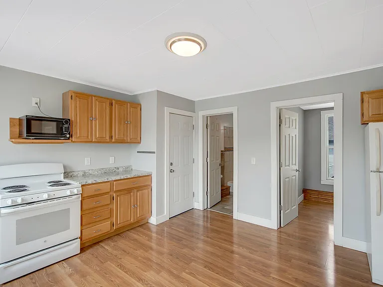 2600 University Ave NE #2 — Photo 4