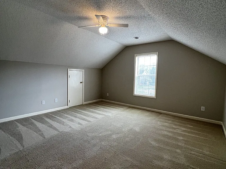 3427 Poplar Hl — Photo 64