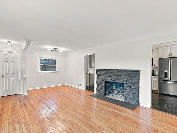 5th image of 1310 Midland Blvd