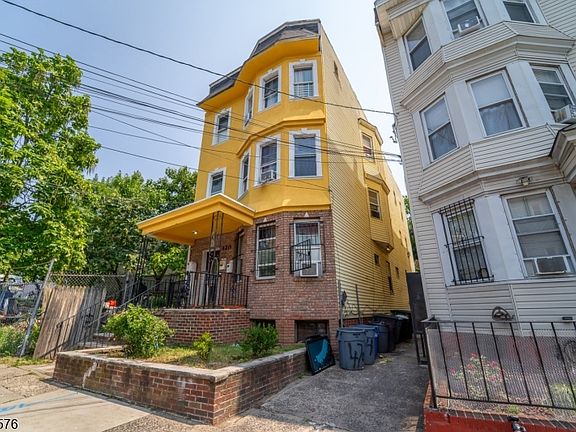 2nd image of 420 21St St