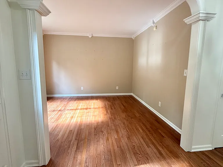 2620 Oleander Dr — Photo 4