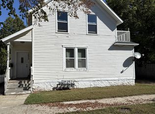 1271 Cherry St, Green Bay, WI 54301