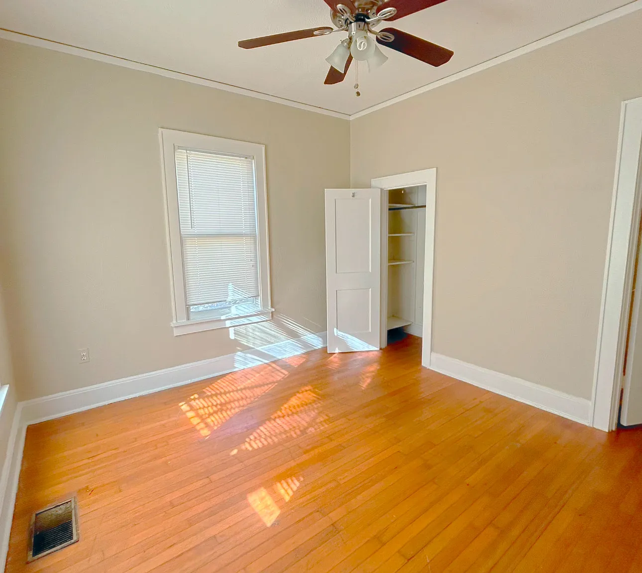 1 bed, 750 sqft, $750 — Photo 2