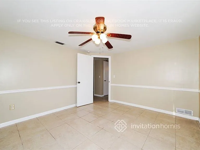 3910 Glissade Dr — Photo 11
