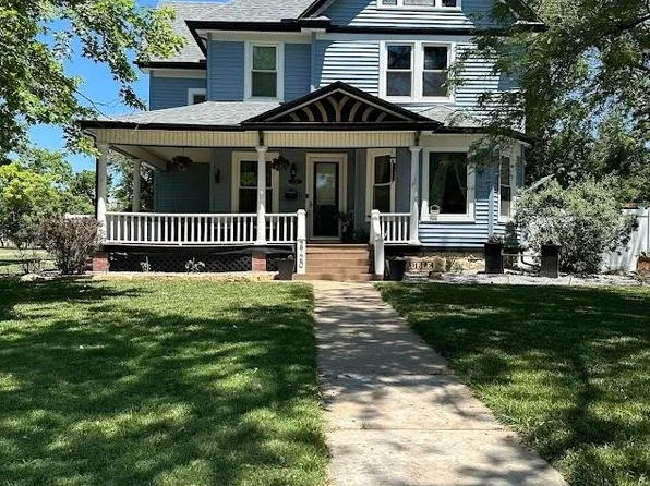 2720 Forest Ave, Great Bend, KS 67530