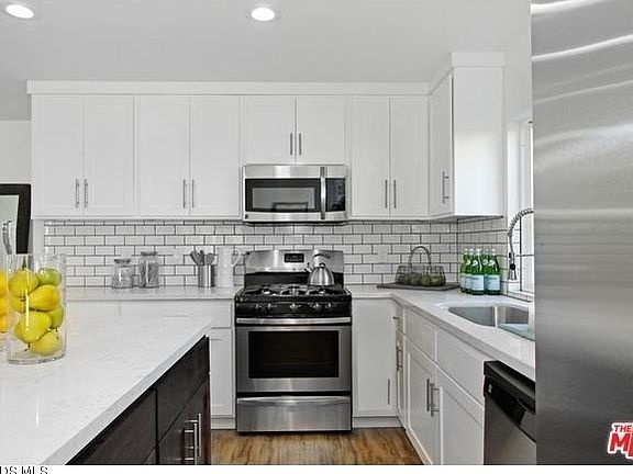4th image of 804 N Thornwood St