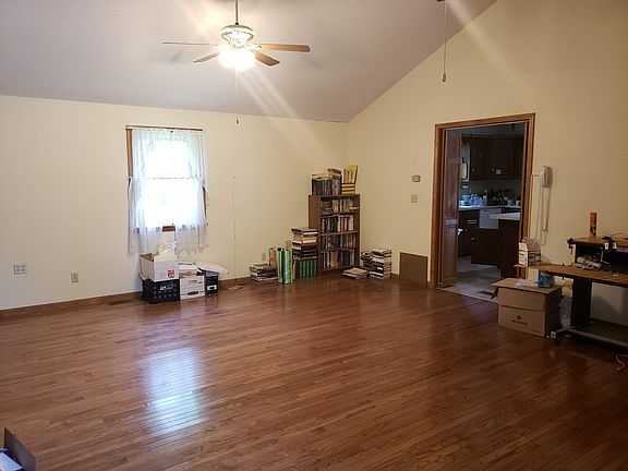 4th image of 2413 N East St