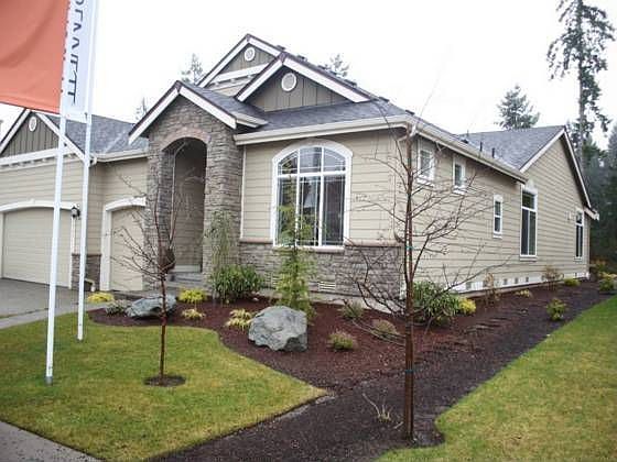 1st image of 3887 Cameron Dr NE
