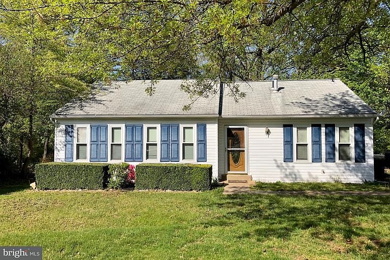 1st image of 5120 Macnamara Dr