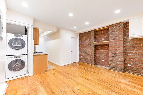 Rented by REAL New York | media 1