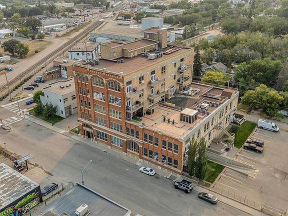 2nd image of UNIT 105-211 D AVENUE N