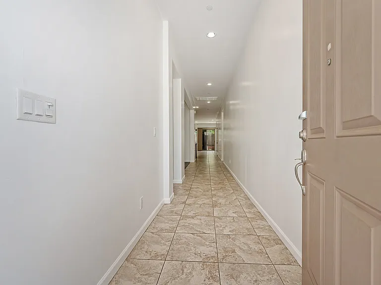 2232 Ranch View Dr — Photo 4
