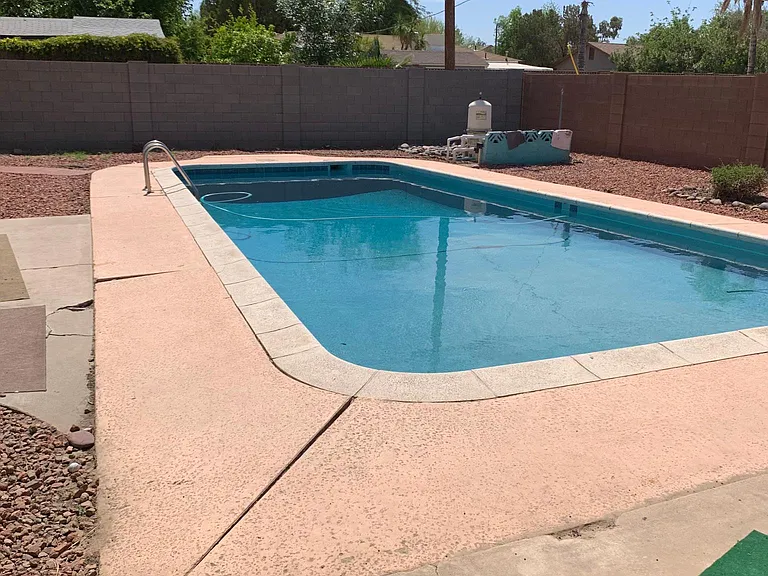 1425 E Hudson Dr — Photo 14