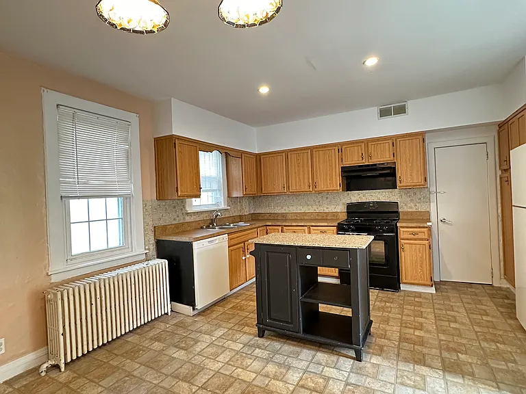 1113-1115 Schang Rd — Photo 5