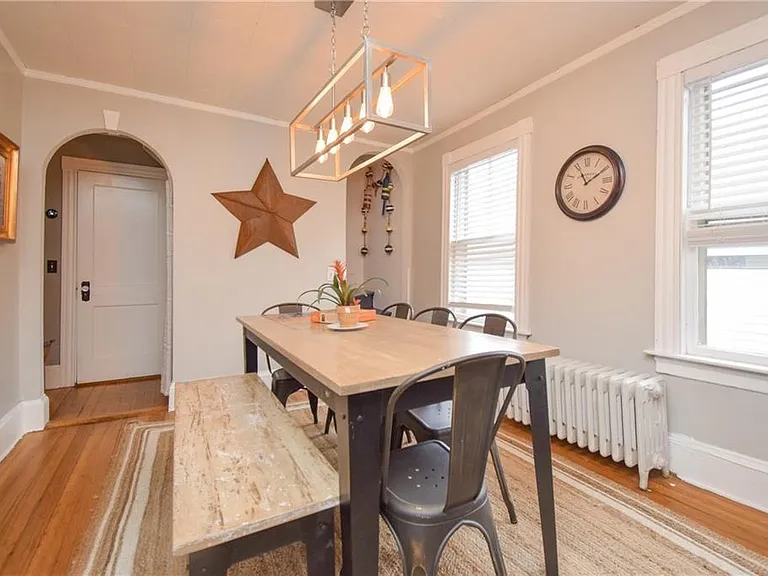 16 Vaughan Ave #2 — Photo 34