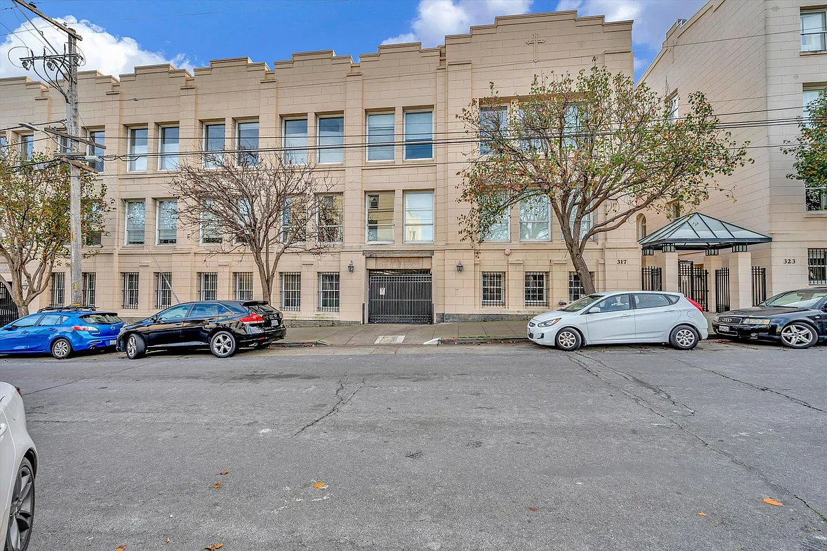 Building Photo - 317 29th St #304