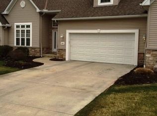 30185 Shadow Creek Dr #47, Westlake, OH 44145