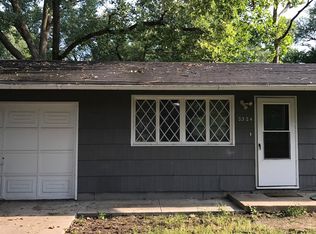 2324 SE 21st Ter, Topeka, KS 66605