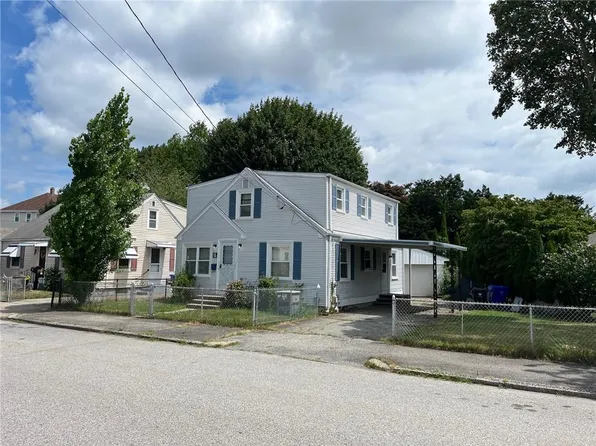 28 Hazard St, Pawtucket, RI 02860