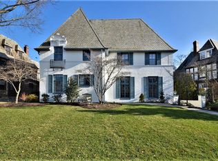 3175 Montgomery Rd, Shaker Heights, OH 44122