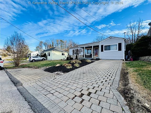 2nd image of 1004 Village Dr