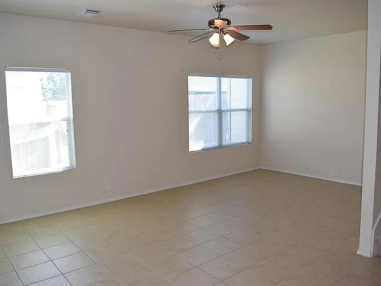 3418 Glenmore Meadow Dr — Photo 7