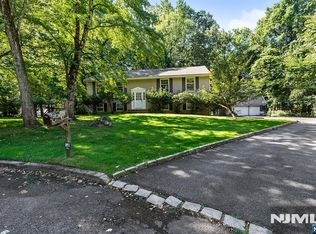 61 Charles Street, Allendale, NJ 07401