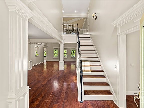 5th image of 65 Woodchuck Hill Road