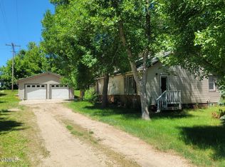 105 S Rice St, Mercer, ND 58559