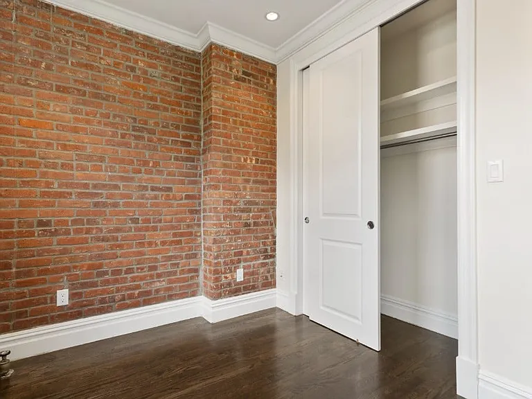 350 E 13th St #3 — Photo 5