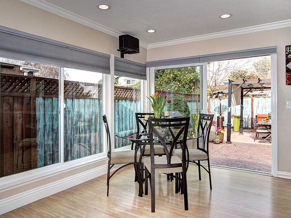 5th image of 411 Avenida Abetos