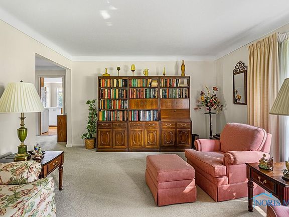 5th image of 4137 Barbara Dr