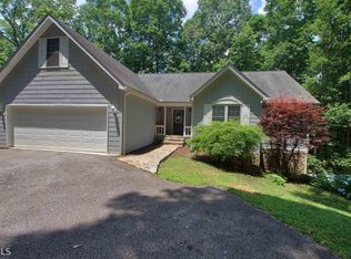 510 Twilight Ln, Tiger, GA 30576