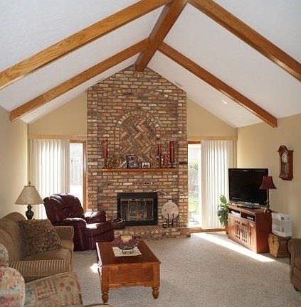 3rd image of 605 N 152nd Avenue Cir