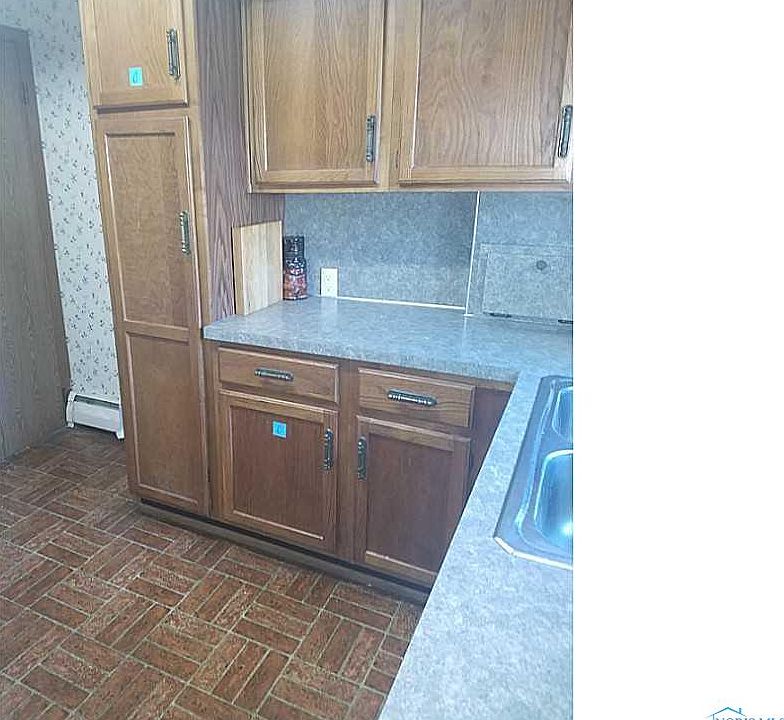 2nd image of 4044 Fairview Dr