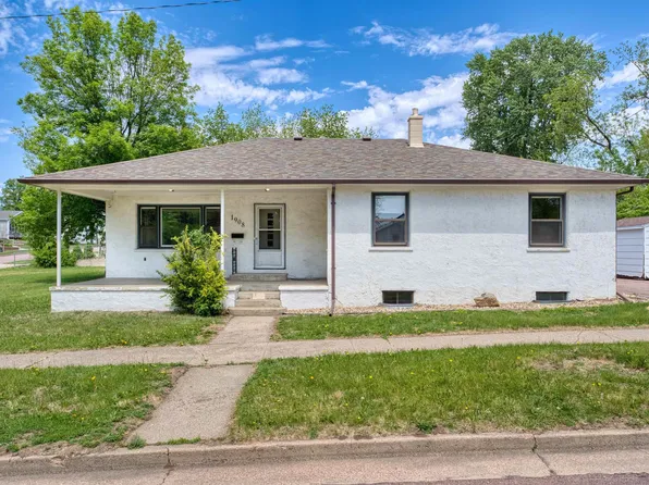 1908 E 11th St, Sioux Falls, SD 57103