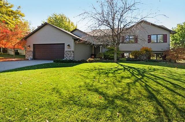 1st image of 13940 Sunset Lake Dr