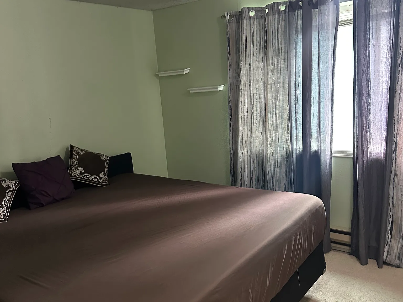 2 bed, 1.5 bath, 975 sqft, $2,600 — Photo 2