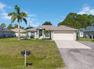 8365 103rd Ct, Vero Beach, FL 32967
