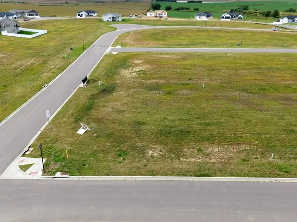 629 Hanna Trl, Crooks, SD 57020