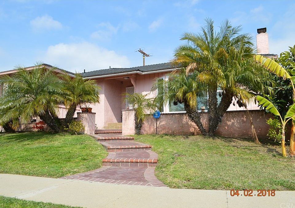 1st image of 10724 S 8th Pl