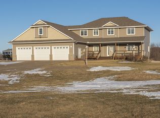 22193 Xenon St NW, Nowthen, MN 55330