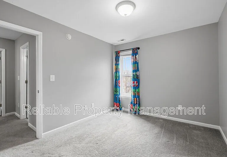 156 Haywood Ln — Photo 10