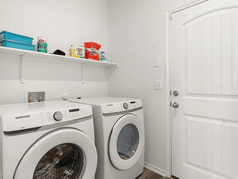 6400 Wagon Spring St — Photo 14