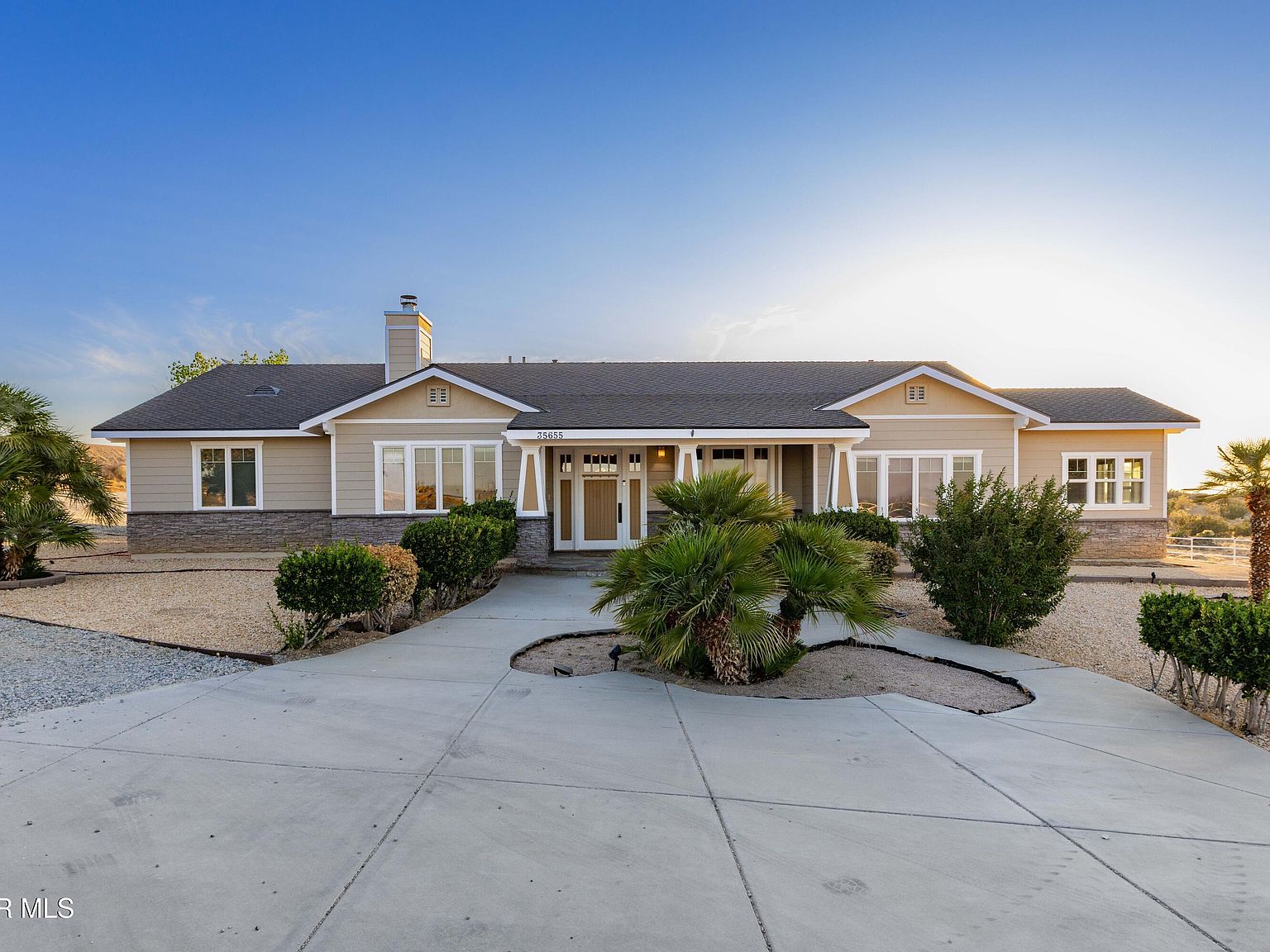 35655 52nd St E, Palmdale, CA 93552 | MLS #25004814 | Zillow