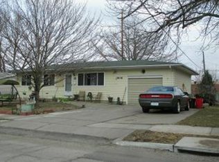1606 Spruce St, Iowa City, IA 52240
