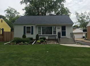 1024 N Eagle St, Naperville, IL 60563