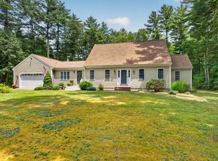 888 Walnut Plain Rd, Rochester, MA 02770