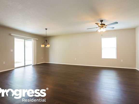 3rd image of 11211 Running Pine Dr